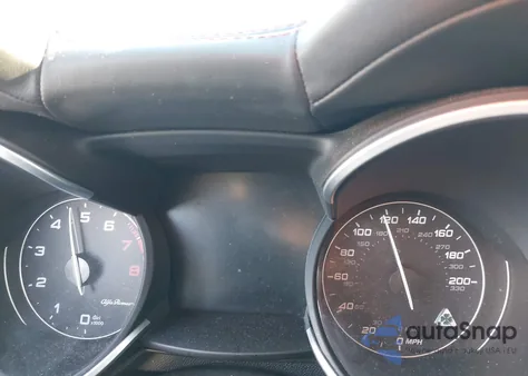 2018 Alfa Romeo Stelvio Quadrifoglio Awd z USA, uszkodzony, nr VIN ZASFAKEVXJ7C20401